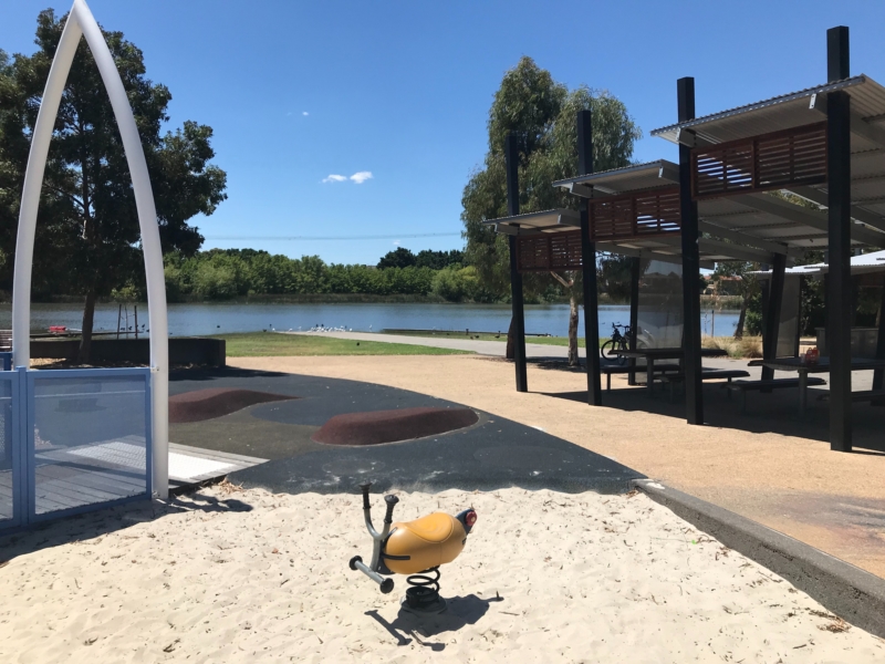 Watergardens and Taylor's Lakes Walking Maps